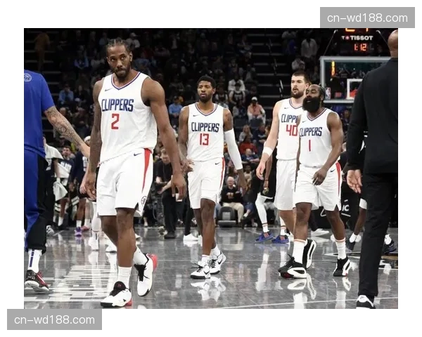 快船四巨头年龄结构存隐患 战术革新需平衡负荷管理